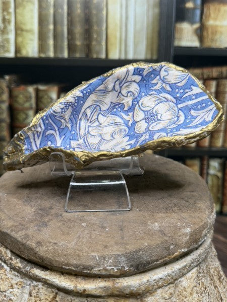 Elizabeth | Handcrafted Oyster Shell Jewelry Dish